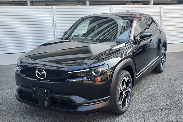 試乗車｜マツダオートザム海田